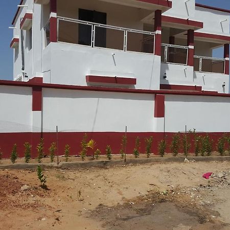 Coco Island Hotel Banjul Bagian luar foto