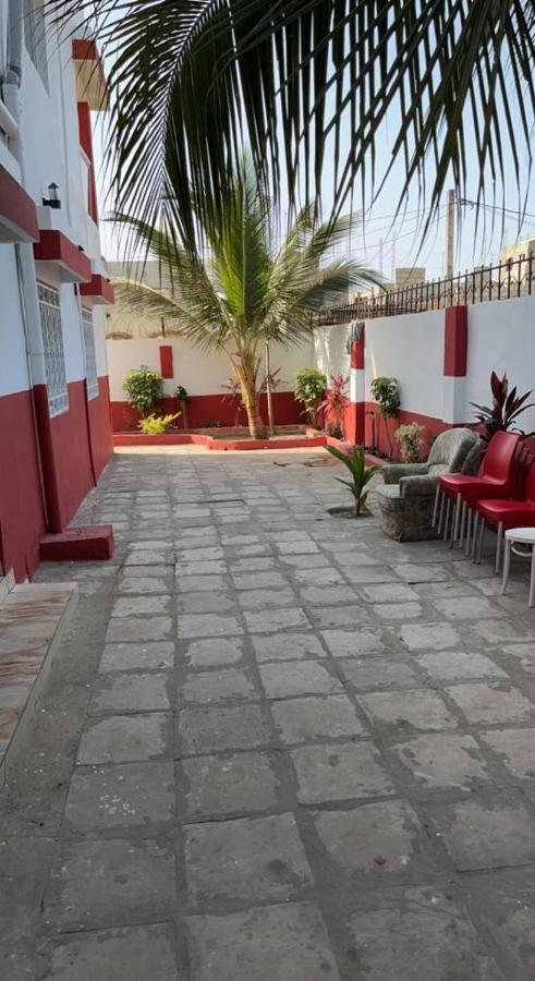 Coco Island Hotel Banjul Bagian luar foto