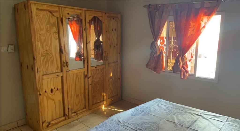 Coco Island Hotel Banjul Bagian luar foto