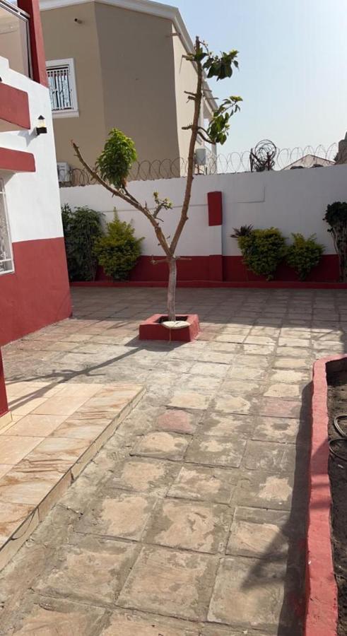 Coco Island Hotel Banjul Bagian luar foto