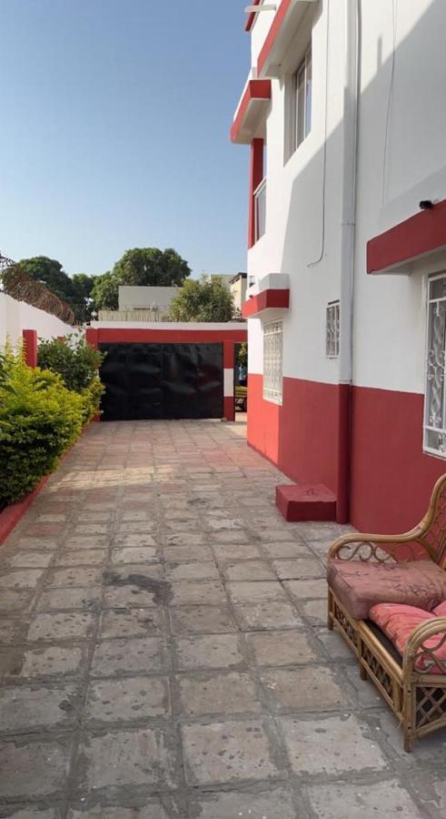 Coco Island Hotel Banjul Bagian luar foto